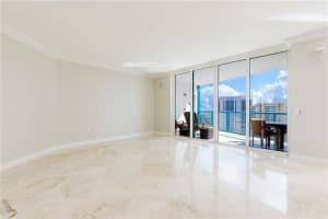 333 Las Olas Way, Fort Lauderdale, FL 33301, Sold 11/12/21