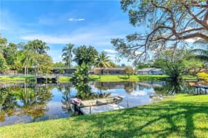 7221 SW 5th St, Plantation, FL 33317, Sold 04/27/21