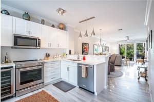 1846 N Dixie Hwy, Fort Lauderdale, FL 33305, Sold 05/12/21