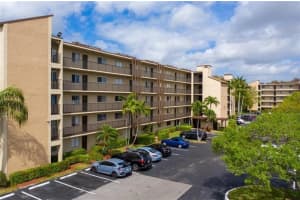 7740 NW 50th St, Lauderhill, FL 33351, Sold 04/14/21