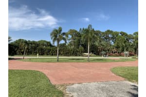 8421 Square Lake Dr, Palm Beach Gardens, FL 33418, Sold 10/13/21