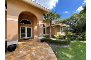12765 SW 34th Pl, Davie, FL 33330, Sold 04/20/21