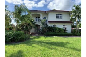 12140 SW 3rd St, Plantation, FL 33325, Sold 05/03/21