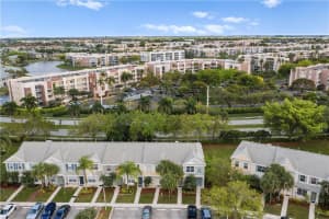 7820 Dixie Beach Cir, Tamarac, FL 33321, Sold 05/03/21