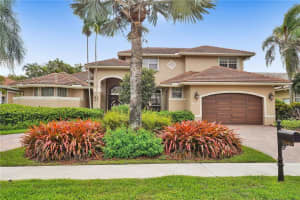 10080 NW 7th St, Plantation, FL 33324, Sold 05/14/21