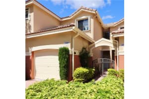 3909 Tree Top Dr, Weston, FL 33332, Sold 04/13/21