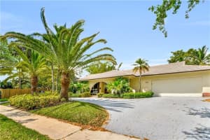 7041 SW 7th St, Plantation, FL 33317, Sold 05/07/21