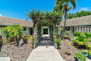 1127 E Seminole Ave, Jupiter, FL 33477, Sold 04/30/21