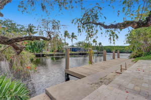 2808 NW 10th Ave, Wilton Manors, FL 33311, Sold 05/10/21