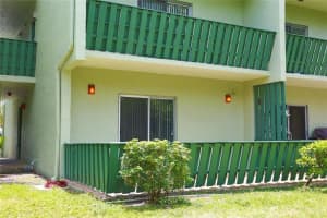 8909 NW 28th Dr, Coral Springs, FL 33065, Sold 08/03/21