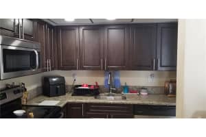 8071 NW 10th Ct, Margate, FL 33063, Sold 05/10/21