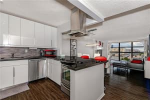 200 Leslie Dr, Hallandale Beach, FL 33009, Sold 04/05/21