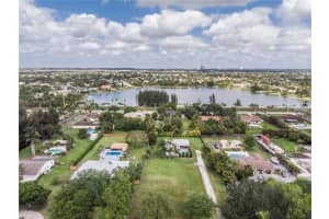 14111 SW 15th Ct, Davie, FL 33325, Sold 05/21/21
