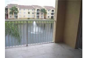 2640 S University Dr, Davie, FL 33328, Sold 04/26/21