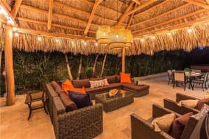 3260 Aqua Vista Dr, Pompano Beach, FL 33062, Sold 05/07/21