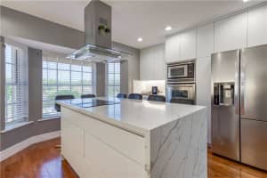 4030 N Ocean Dr, Hollywood, FL 33019, Sold 05/21/21