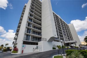 521 N Riverside Dr, Pompano Beach, FL 33062, Sold 04/27/21