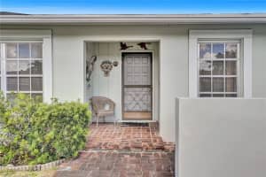 5470 Lakewood Cir S, Margate, FL 33063, Sold 05/10/21