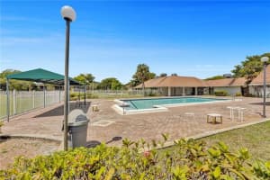 5470 Lakewood Cir S, Margate, FL 33063, Sold 05/10/21