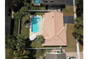 8692 SW 55th St, Cooper City, FL 33328, Sold 04/26/21