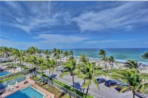 2051 SE 3rd St, Deerfield Beach, FL 33441, Sold 11/13/21