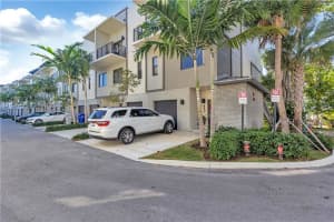 450 SE 1st Cir, Pompano Beach, FL 33060, Sold 07/12/21