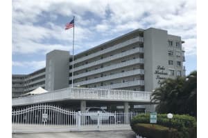 801 Lake Shore Dr, West Palm Beach, FL 33403, Sold 04/29/22