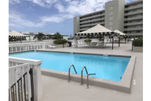 801 Lake Shore Dr, West Palm Beach, FL 33403, Sold 04/29/22