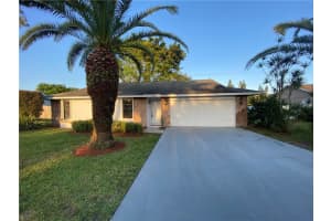 218 Parkwood Dr S, Royal Palm Beach, FL 33411, Sold 05/13/21