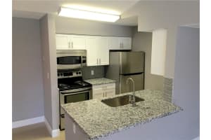 2946 S University Dr, Davie, FL 33328, Sold 05/07/21