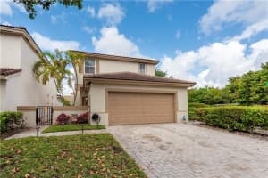 283 NW 74th Way, Plantation, FL 33317, Sold 05/03/21