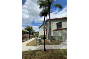 205 Lake Pointe Dr, Oakland Park, FL 33309, Sold 06/07/21