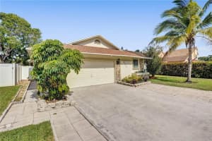 5605 SW 97th Terrace, Cooper City, FL 33328, Sold 07/14/21
