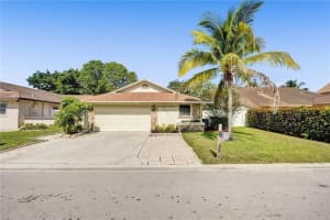 5605 SW 97th Terrace, Cooper City, FL 33328, Sold 07/14/21