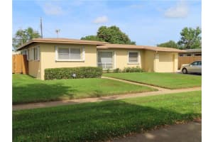 741 Fairway Dr, Plantation, FL 33317, Sold 05/12/21