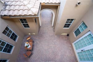 10945 NW 79th Manor, Parkland, FL 33076, Sold 07/26/21