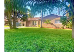 5121 Pine Tree Dr, Delray Beach, FL 33484, Sold 04/30/21