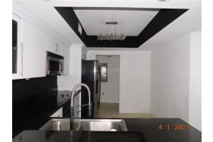 401 SW 4th Ave, Fort Lauderdale, FL 33315, Sold 06/03/21