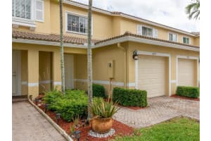 8977 Chambers St, Tamarac, FL 33321, Sold 06/09/21