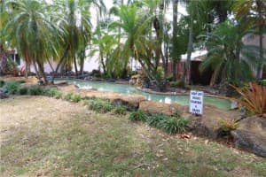 7260 SW 148th Ct, Miami, FL 33193, Sold 06/02/21