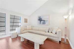 4040 SW 82nd Terrace, Davie, FL 33328, Sold 05/12/21