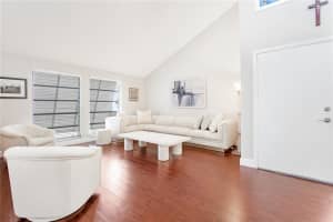 4040 SW 82nd Terrace, Davie, FL 33328, Sold 05/12/21