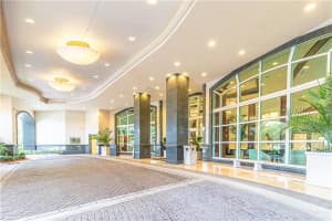 411 N New River Dr E, Fort Lauderdale, FL 33301, Sold 05/21/21