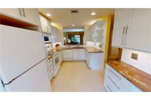 6223 NW 74th Ct, Parkland, FL 33067, Sold 05/21/21