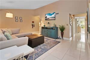 2465 NW 33rd St, Oakland Park, FL 33309, Sold 05/25/21