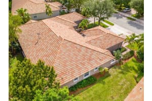 2560 E Aragon Blvd, Sunrise, FL 33313, Sold 05/21/21