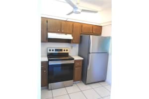 109, 9360 Sunrise Lakes Blvd, Sunrise, FL 33322, Sold 06/02/21