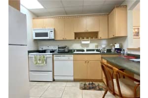 3105 NE 28th St #3b, Fort Lauderdale, FL 33308, Sold 10/22/21