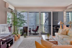 1920 S Ocean Dr, Fort Lauderdale, FL 33316, Sold 05/28/21