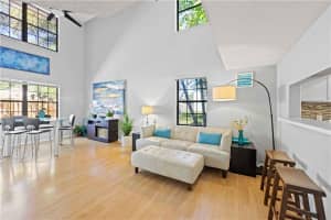 243 City View Dr, Fort Lauderdale, FL 33311, Sold 05/26/21